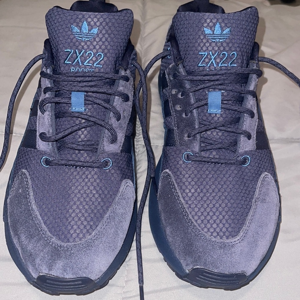 Brand new navy blue Adidas ZX22 BOOST